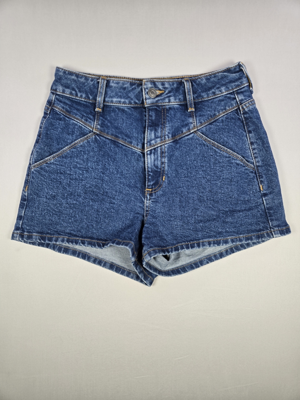 Vintage Guess Red Triangle Logo Denim Short Shorts Size 28
